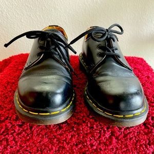Dr. Martens Oxfords size 4